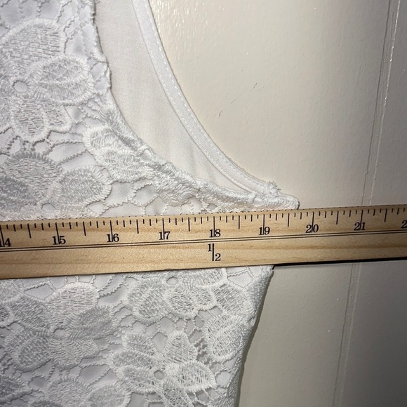 Ricki's Pink and White Lace Floral Tank Top - Picture 6 of 9